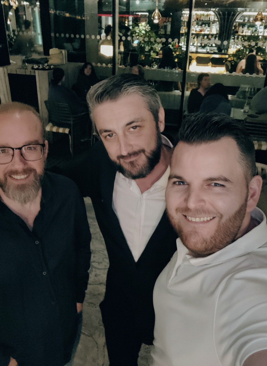 Networking Lille afterwork Mesa rooftop entrepreneurs en discussion business convivial